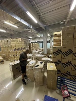 Lenovo ThinkServer TS90X タワーサーバー RAID コントローラー1211で卓越したパフォーマンス