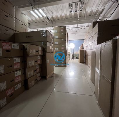 Le novo ThinkSystem SN550 v2 xeon 6348 ブレイド サーバー シャーシ フォーム ファクター 2U ラック サーバー