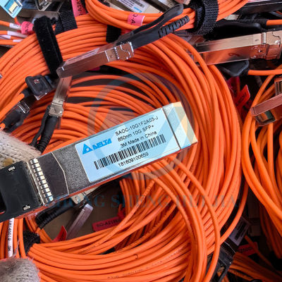 10GBのスイッチ容量のためのAOC SFP 10G 3M光ファイバー直接接続ケーブル