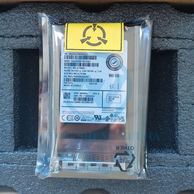 400-AUJH SC 960GB SAS 12Gb 2.5" RI SSD CUS 580W 電力供給 高容量ストレージ